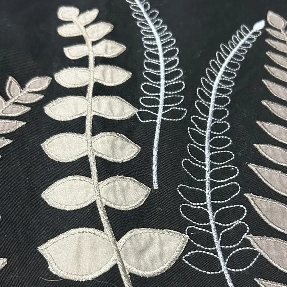 Boden Black A-Line Skirt with Gray Fern Embroidery- Lined Size 8P - Picture 3 of 5